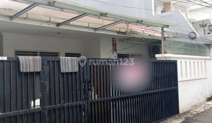 Rumah Lt 144m Bagus Semi Furnished SHM di Tebet, Jakarta Selatan 1