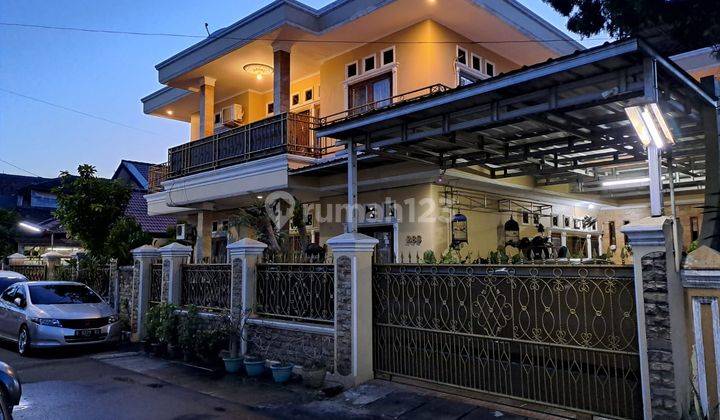 Rumah Mewah 2 Lantai Bagus Luas Bangunan 500m Semi Furnished SHM 2