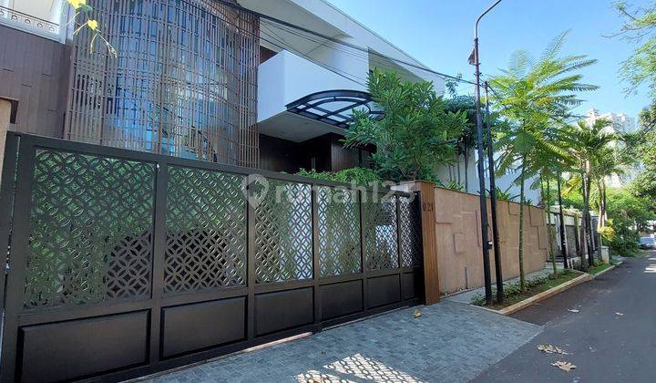 Rumah 3 Lantai Lokasi Eliite Unfurnished SHM Permata Hijau Bagus 1