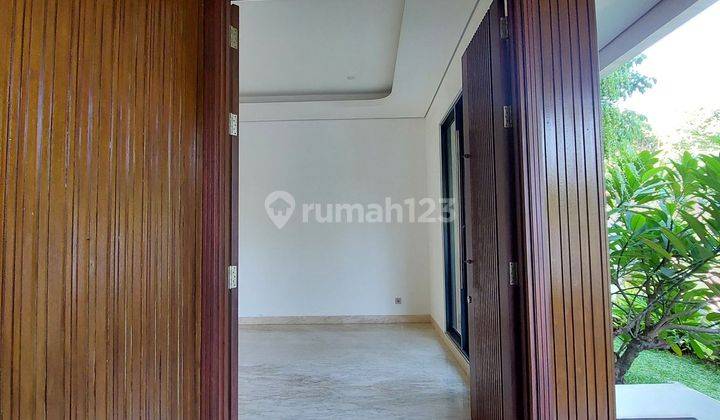 Rumah 3 Lantai Lokasi Eliite Unfurnished SHM Permata Hijau Bagus 2