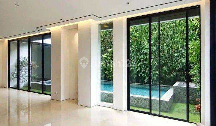 Rumah Mewah Pondok Hijau Ada Lift SHM Bagus  1