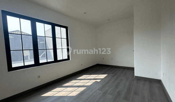 Rumah Brand New Florence Pik 1 Siap Huni Luas 250m2 2