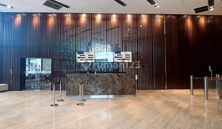 Perkantoran St Moritz Office Tower Luas 377m Bagus