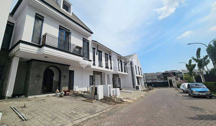 Rumah Surabaya Barat La Fleur Dian Istana Baru Gress French Design 2