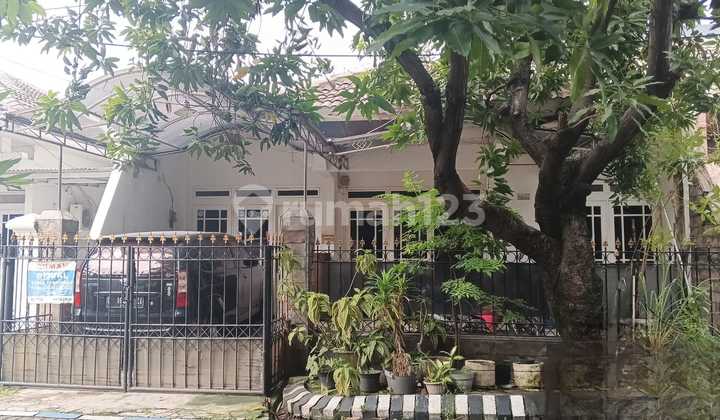 Rungkut Mapan House - One Gate System Near Merr Road & Campus