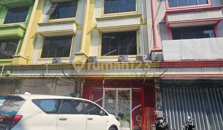 Unbeatable Price Gateway Waru Sidoarjo Shop House 3 Floors 5x15 Ready 2 Units Side by Side Flash Sale Unbeatable Price Gateway Waru Sidoarjo Shop House 3 Floors 5x15 Ready 2 Units Side by Side Flash Sale