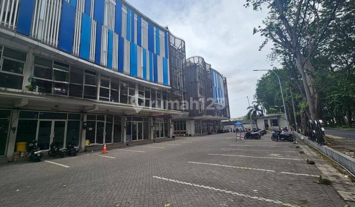 HADAP JALAN RAYA Disewakan Ruko Raya Rungkut Industri Surabaya 4 Lantai Cocok Untuk Kantor, Showroom dll 1