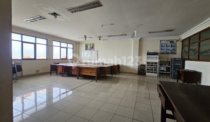 5 MINUTES FROM TOLL ACCESS Gudang Maspion Industrial Area Gresik Building 2.7Ha Land 5.4Ha Rare Item Land Calculation