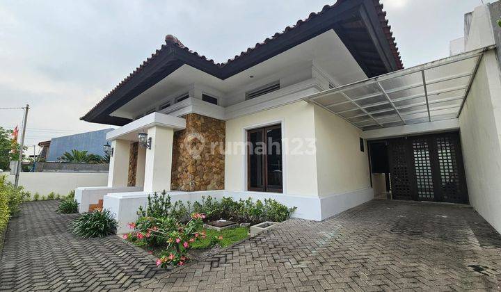 Besar Mewah Rumah Saronojiwo Surabaya 18x25 Kamar Besar2 Bangunan Istimewa 2