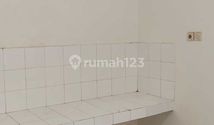 Wonorejo Permai House, Quick Access to Merr - Manyar - Rungkut Strategic Without Having to Live on a Busy Road. 2