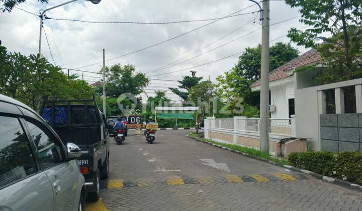 Hard to Find a Ready-to-Occupy House in a Well-Established East Surabaya Area? This Unit is in Nirwana Executive, a Favorite and Rarely Available Block. 2