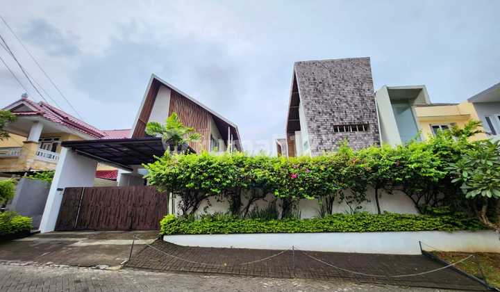 FLASH SALE Modern Tropical 5BR Villa Puri Gading Jimbaran Bali Freehold 4 Are Semi Furnished Near GWK FLASH SALE Modern Tropical 5BR Villa Puri Gading Jimbaran Bali Freehold 4 Are Semi Furnished Near GWK