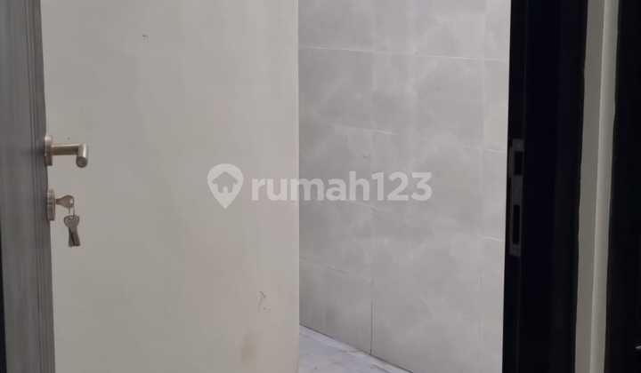 Smart Investment in Front of UPN Veteran Campus New House Fresh - Medokan Asri, Rungkut 2