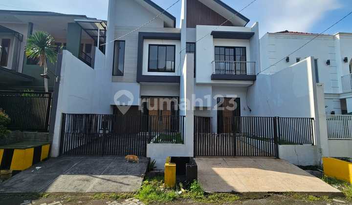 Smart Investment in Front of UPN Veteran Campus New House Fresh - Medokan Asri, Rungkut Smart Investment in Front of UPN Veteran Campus New House Fresh - Medokan Asri, Rungkut