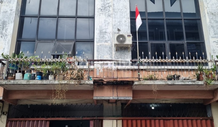 Drop 300 Jt - Ruko Raya Kali Rungkut Surabaya Timur 2 Unit Gandeng Full 3 Lantai SHM Murah