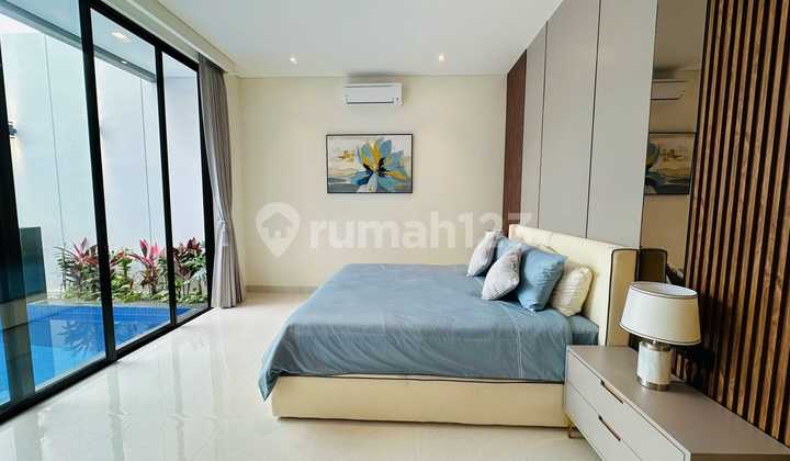 HIGH RETURN RENTAL Luxurious 3 Bedrooms Villa Berawa Canggu Bali Fully Furnished Modern Design Big Pool