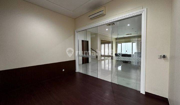 Rumah Bagus Semi Furnished di Menteng, Jakarta Pusat 2