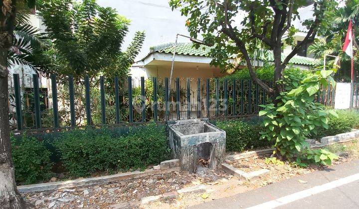 Rumah Lama Unfurnished Lingkungan Ekslusif Dan Nyaman di Cempaka Putih 2