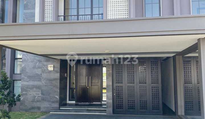 Dijual Rumah Mewah Podomoro Tepi Danau Siap Huni 1