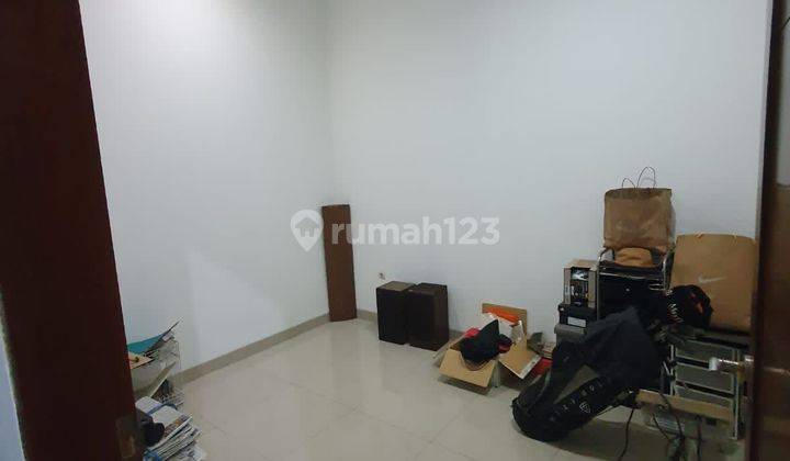 DIJUA RUMAH KOMPLEK ELITE SINGGASANA JARANG ADA HARGA BU 2