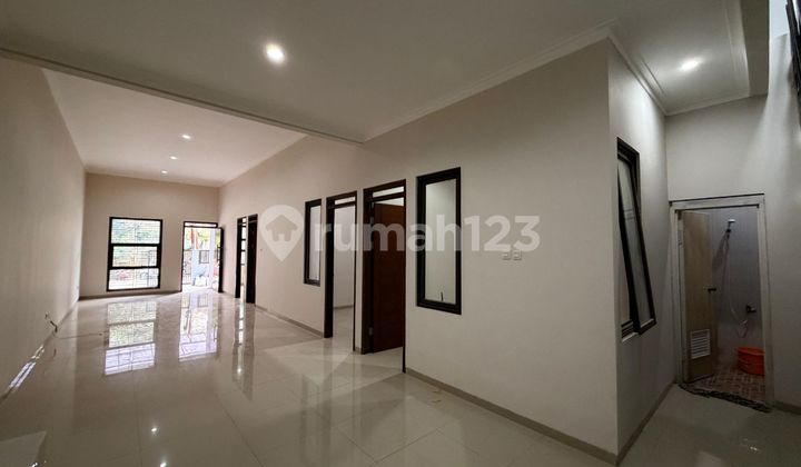 Di Jual Rumah Taman Kopo Indah 2Murah tersedia Kamar Mandi Dalam Kamar