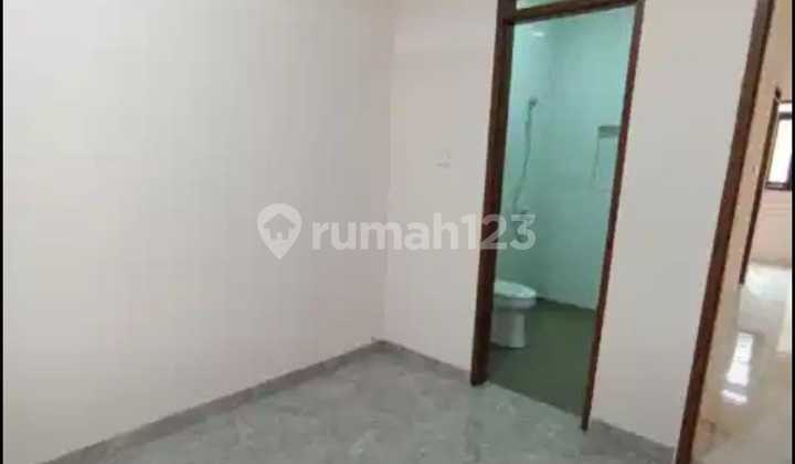 For Sale Taman Holis Indah House Strategic Location 2