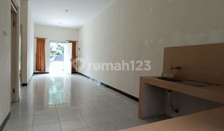 Disewakan Rumah Bagus Taman Kopo Indah3 2