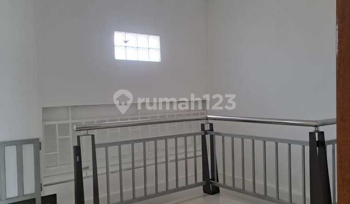 Disewakan Rumah Taman Kopo Indah 3 Siap Huni 2 Lantai