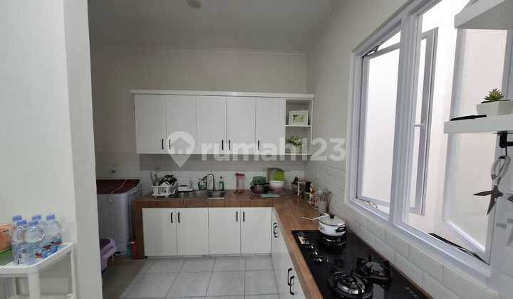 Djual Rumah Taman Kopo Indah V Sommervile 2 Lantai Mewah Ada Balkon Kamar 2