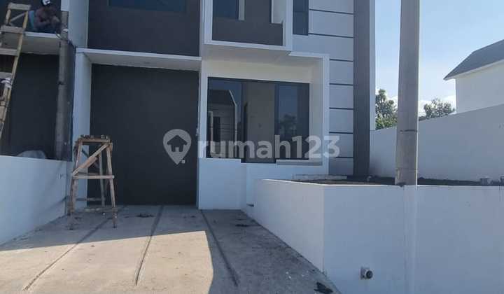 Dijual Rumah Cantik Sejuk Area Lembang Cisarua 2 Lantai Dijual Rumah Cantik Sejuk Area Lembang Cisarua 2 Lantai