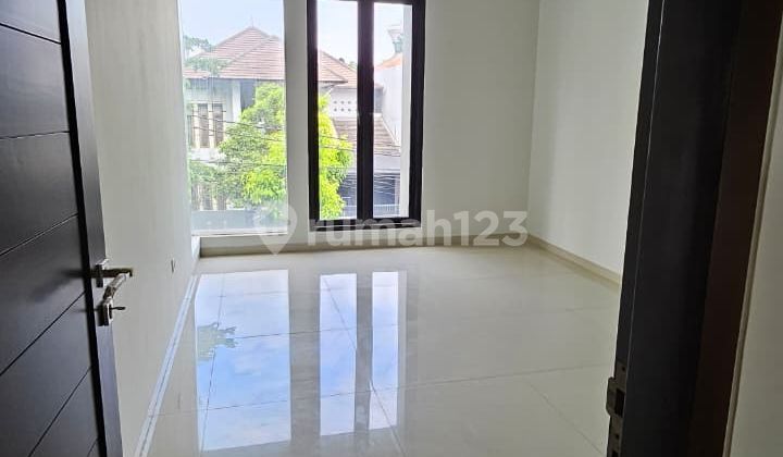 For Sale Large Luxurious Nice Cheap Batununggal House 2