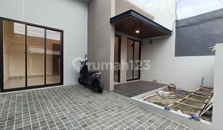 Dijual Rumah Baru Taman Kopo Indah 2 Patung Kuda
