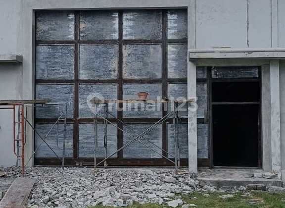 For Rent Warehouse with 8-Meter Wide Road Access