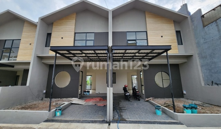 Jual Rumah Baru Dekat Setraduta 2