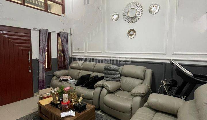 Dijual Rumah Lux Modern Furnish Moewah di Emerald Residence Kopo 2