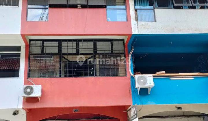 Dijual Ruko 3 Lantai Siap Pakai Strategis di Setrasari Mall 1