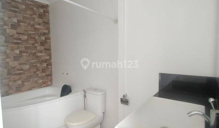 DIJUAL RUMAH  SUDIRMAN TOWN HOUSE  2