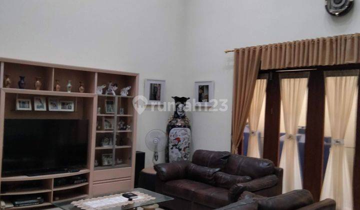 Dijual Rumah 2 Lantai Furnish Bagus Terawat di Batununggal 1