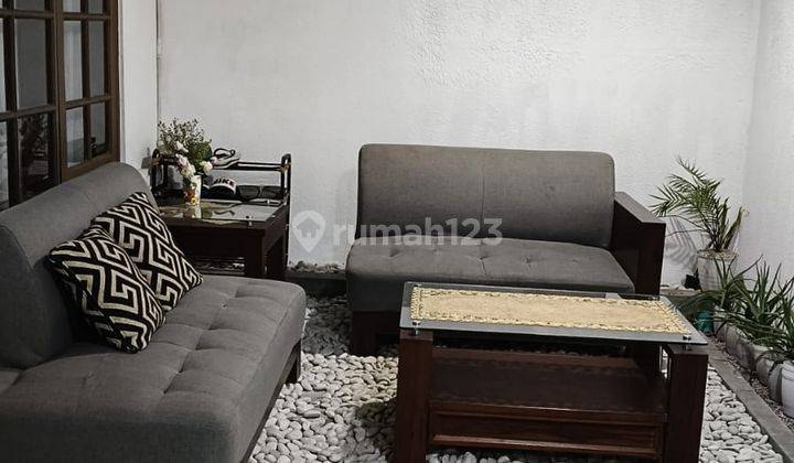 Dijual Rumah Minimalis Cantik Siap Huni di Taman Holis Indah 1 2