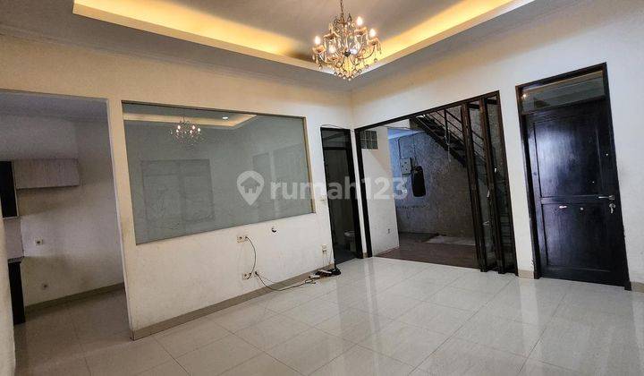 Sewa Rumah Prastista Taman Sakura  1