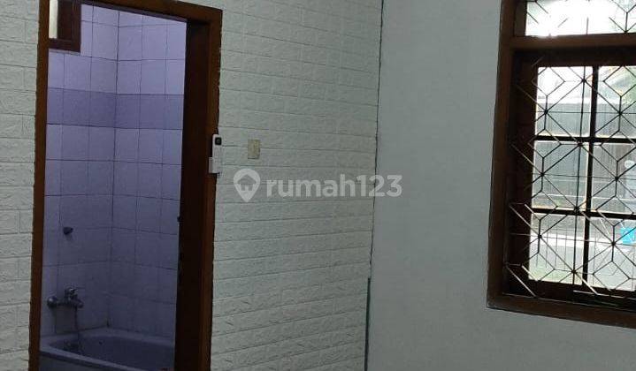 Disewakan Rumah Minimalis Terawat Siap Huni di Batununggal Permai 2