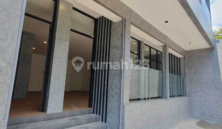 Shop Rental for Business at Ciumbeluit 2