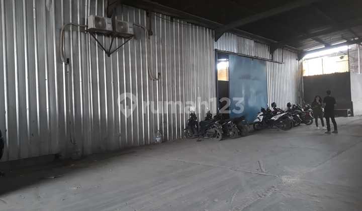 Warehouse Rental at Moh Toha Access for Tronton Warehouse Rental at Moh Toha Access for Tronton