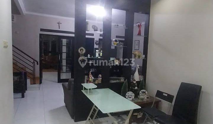 Dijual Rumah 2 Lantai Cantik Hoki Strategis di Amaya Residence 1