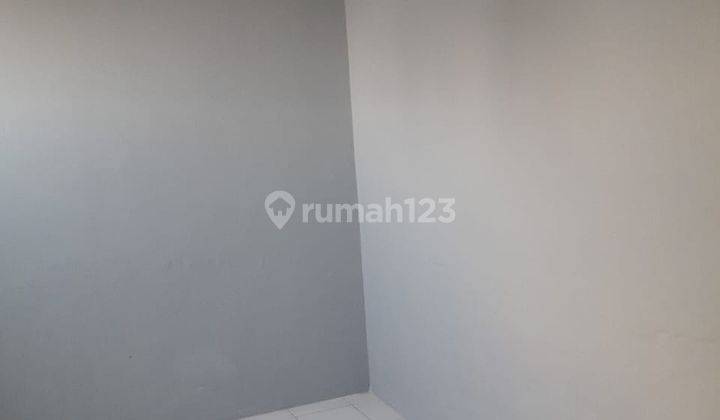 Dijual Rumah Minimalis Modern Furnish 2 Lantai Taman Holis Indah 2