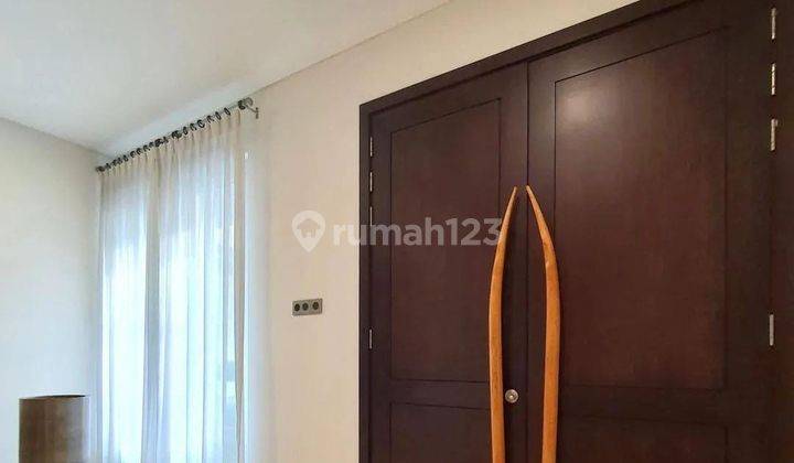 Rumah Bagus 2 Lantai SHM di Pondok Indah, Jakarta Selatan 2