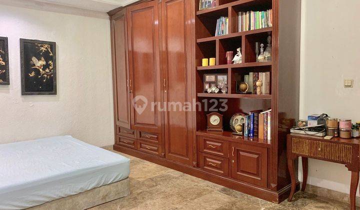 Rumah 2 Lantai Bagus 587m2 SHM di Kemang Selatan, Jakarta Selatan 2