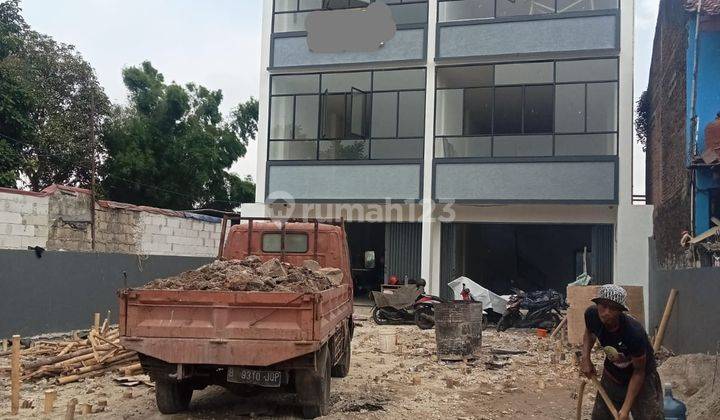 Ruko Baru 3 Lantai Ramai di Karawaci Tangerang 243 M Baru SHM 1