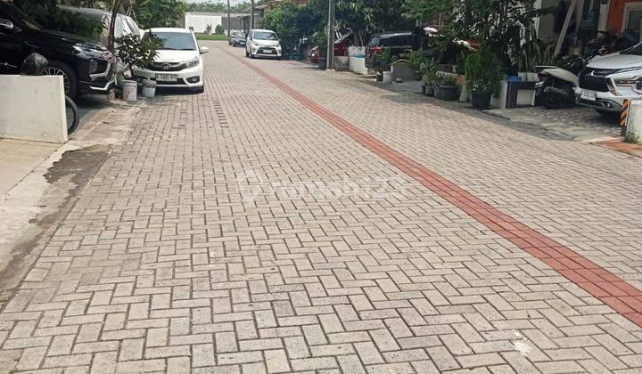 Rumah 2 Lantai Baru Unfurnished SHM di Grand Duta, Tangerang 2