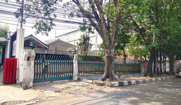 Dijual Rumah di Jl. Dr. Cipto Mangunkusumo , Cirebon 2